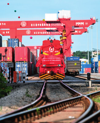 瞭望·治国理政纪事|勇挑大梁走在前列